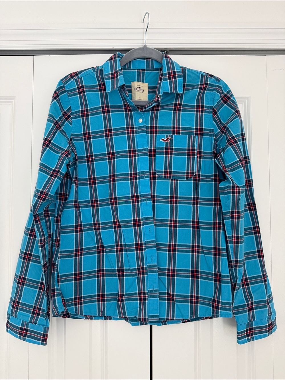 Hollister Women’s Blue Plaid Button-Down Shirt